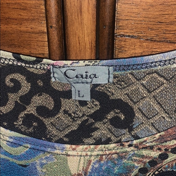 Caia Blouse - Picture 2 of 3